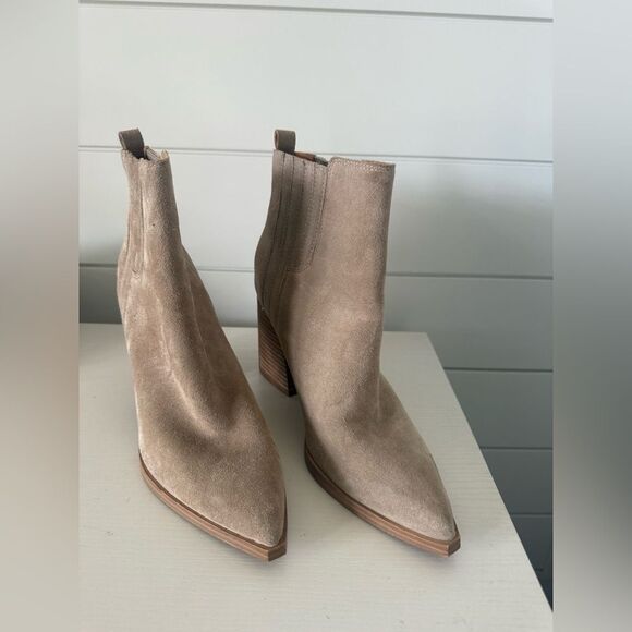 Marc Fisher Oshay Ankle Boots - Picture 4 of 13